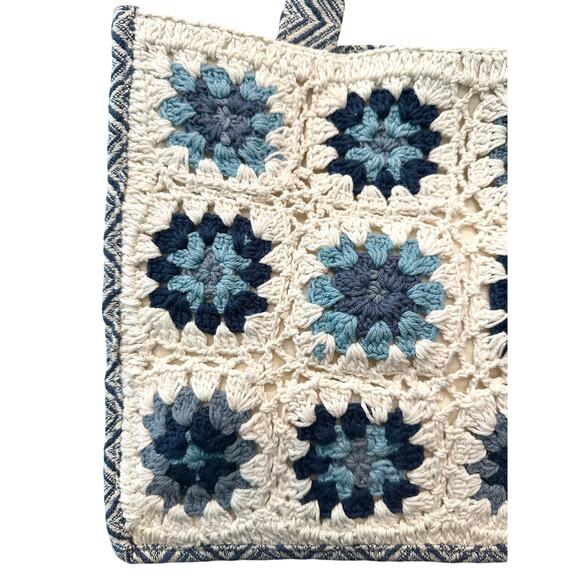ANTIK KRAFT | Crochet Knit Tote Bag Blue White Granny Square Boho - Picture 3 of 7